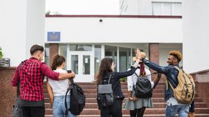 rénité des pays avec la plus ancienne durée scolaire d'Asie, Europe et Amérique