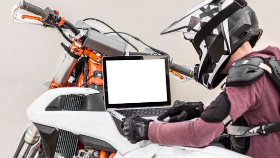 مضيفات المحرك ECU: وظائفها وأهدافها وفوائدها