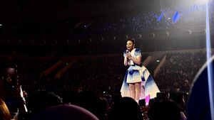 Review Konser Rossa Here I Am Concert, Pertunjukan Diva Indonesia Paling Eksploratif