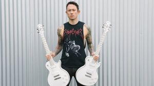 Kala Vokalis Trivium Menginterpretasi <i>Crazy Train</i>