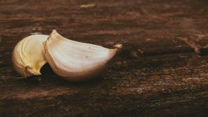 Berapa Lama Acar Bawang Putih Bertahan di Kulkas? Berikut Penjelasannya