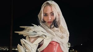 Grimes Ungkap Dirinya Didiagnosis ADHD dan Autisme