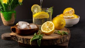 Ingin Terlihat Lebih Muda? Coba Minum Ini Selama 30 Hari