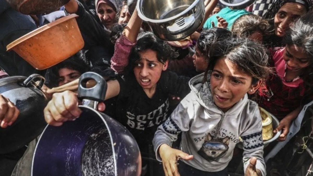 Evakuasi Warga Gaza ke Indonesia Sama Dengan Mendukung Penjajahan Israel di Palestina