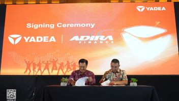Yadea présente une nouvelle couleur de la moto électrique et partenariat avec Adira Finance