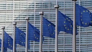 Israeli Finance Minister Reminds Banking Not To Comply With European Union Sanctions To Settlements