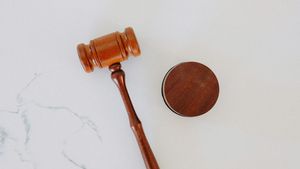 متى يمكن للمسؤولين الحكوميين تقديم التقدير؟