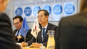 sud-coréen : L'ancien Premier ministre Han Duck-soo et l'ancien ministre des Finances se rendent à l'étranger