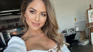 <i>Ring Girl</i> UFC Brittney Palmer Unggah Video yang Bikin Pengikutnya di Instagram Berdebar Kencang