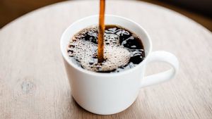 3 Cara Minum Kopi yang Tepat Bisa Bantu Turunkan Berat Badan
