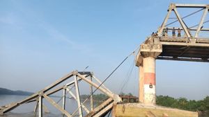 Kapal Tongkang Kerap Tabrak Jembatan Mahakam Samarinda, Dugaan Penyalahgunaan Wewenang Diusut